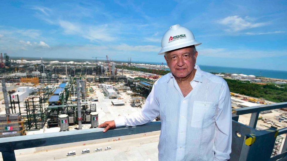 Andrés Manuel López Obrador, presidente de México en la Refinería de Dos Bocas.