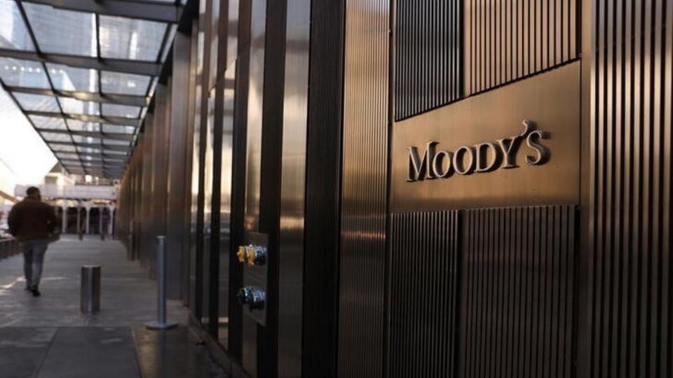 Moody's rebajó el crédito soberano de México.