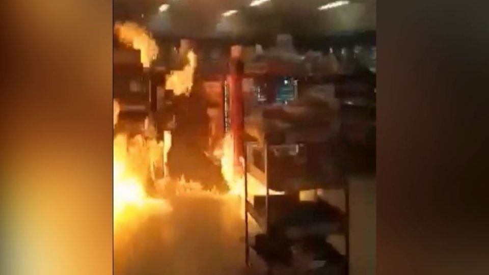 Así se vivieron los incendios en tiendas Oxxo en Guanajuato.