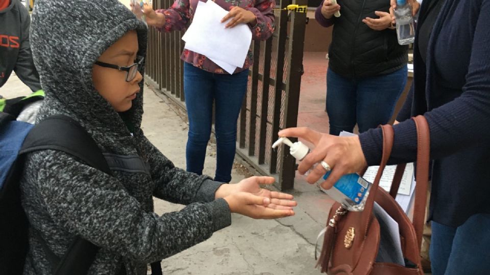 Alumnos de distintos niveles educativos regresan a clases de forma presencial para el siguiente ciclo escolar.