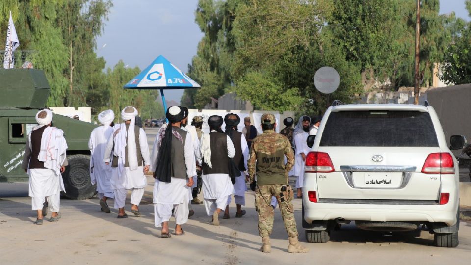 Atentado en Kabul, autoridades se movilizan