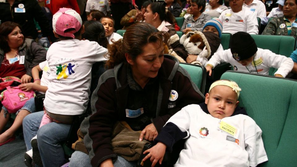 Imagen ilustrativa.  Niños enfermos de cáncer asistieron a la ceremonia oficial del Día Internacional del Niño con Cáncer, que se realizó en el auditorio del Hospital Infantil de México Federico Gómez, que se encuentra en la colonia de Los Doctores, en 2009.