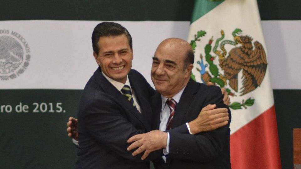 Jesús Murillo Karam, con el ex presidente de México, Enrique Peña Nieto.