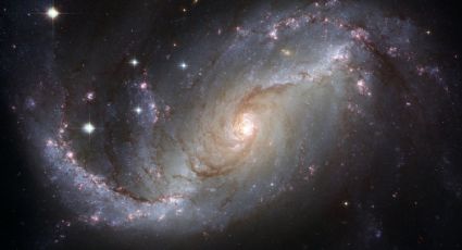 Telescopio espacial Hubble halla una espiral de formación estelar