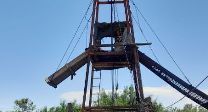 Exigen rescatar a mineros atrapados en pozo de carbón en Coahuila