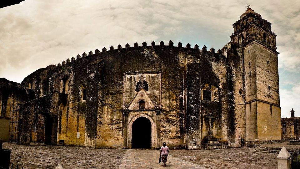 Catedral de Cuernavaca y el Sonido de las Chicharras.