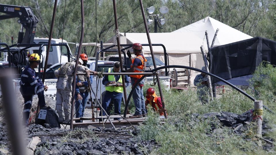 Labores de rescate en la mina en Sabinas, Coahuila.