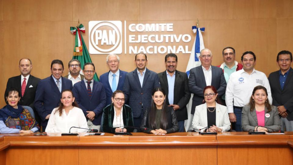 Reunión de Marko Cortés, presidente Nacional del PAN, con representantes de 13 organizaciones no gubernamentales