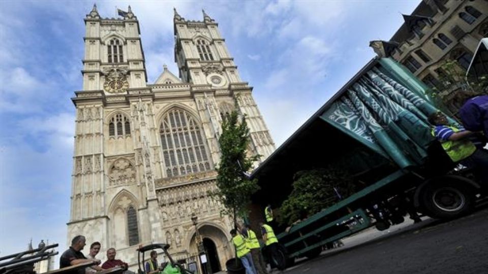 Londres se prepara para la capilla ardiente de la reina Isabel II a partir del miércoles.