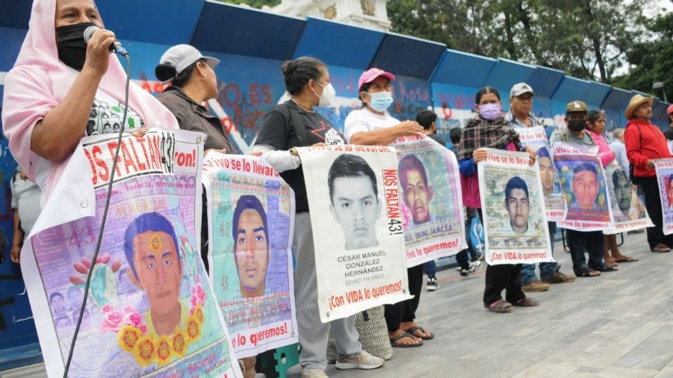 Familiares de los normalistas desaparecidos de Ayotzinapa encabezarán un marcha este 26 de septiembre.