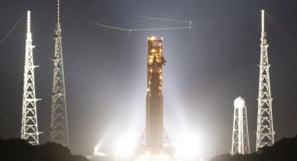 La NASA retira Artemis I de su rampa de lanzamiento en Florida tras el huracán 'Ian'