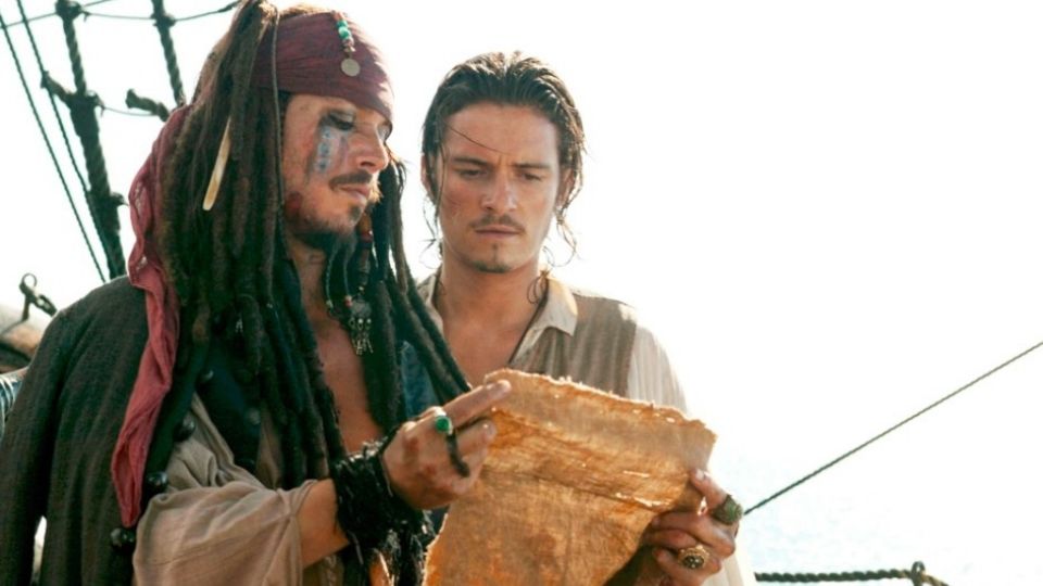 Johnny Depp y Orlando Bloom durante el rodaje de Piratas del Caribe.