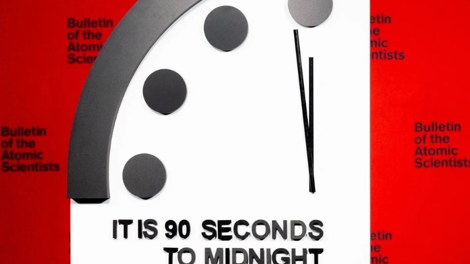 El ‘Reloj del fin del mundo’ marca que estamos a 90 segundos del apocalipsis.