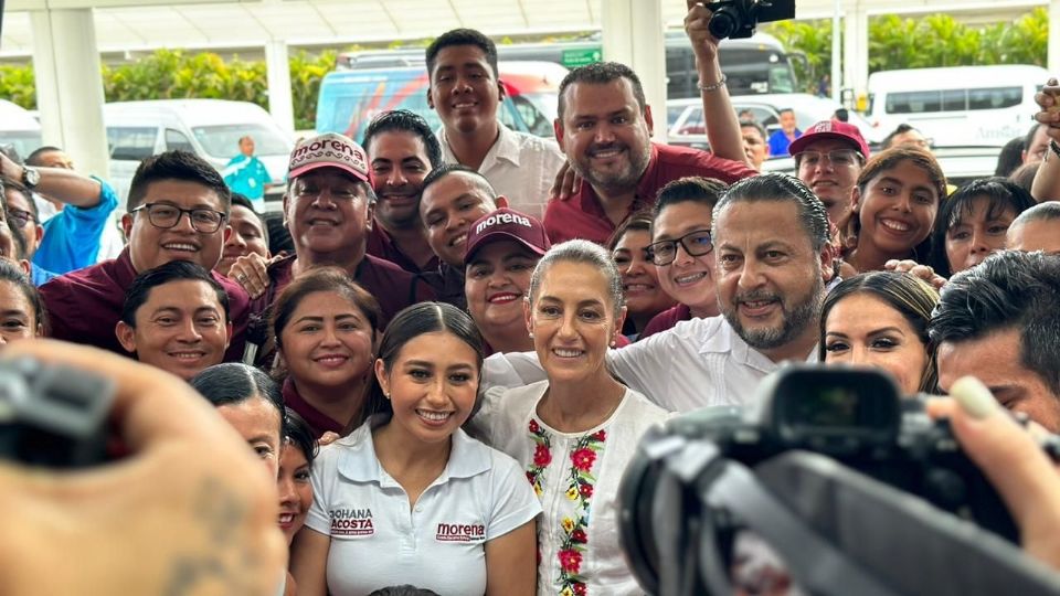 Sheinbaum Pardo llega a Quintana Roo junto a Mario Delgado.