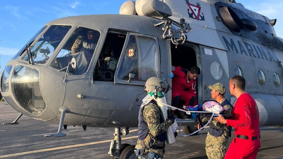 Reportan el desplome de otro helicóptero de la Marina, ahora en Sinaloa.