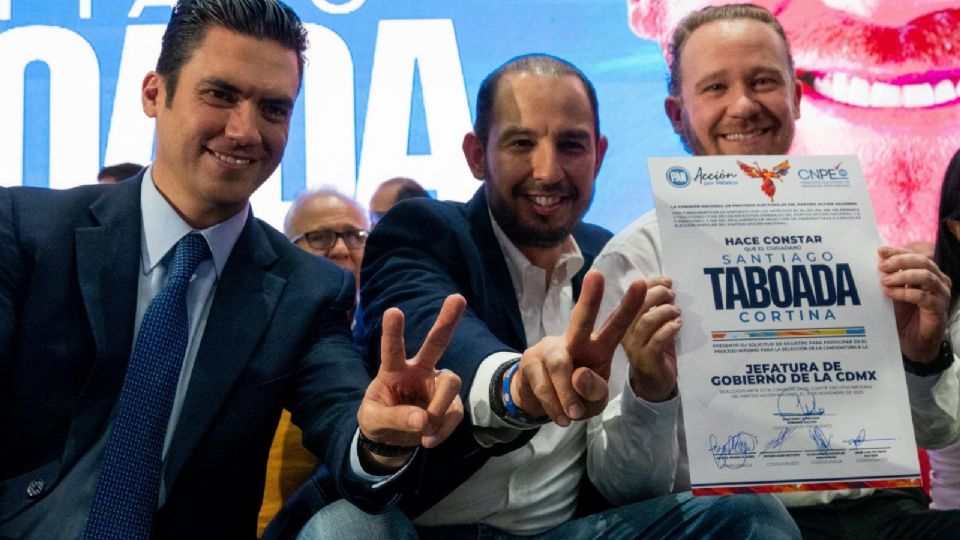 Jorge Romero, coordinador del Partido Acción Nacional (PAN) en diputados, con Santiago Taboada y Marko Cortés.