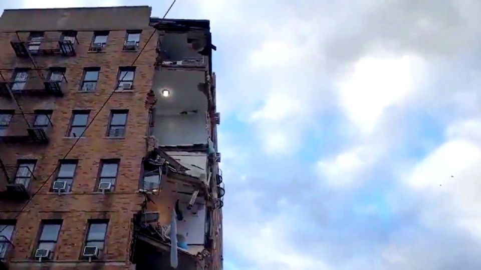 Un edificio se derrumbó parcialmente en El Bronx.