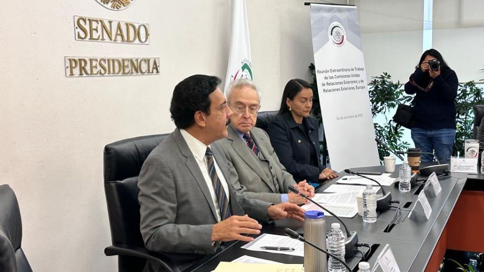 Omar Fayad es ratificado como embajador de México en Noruega.