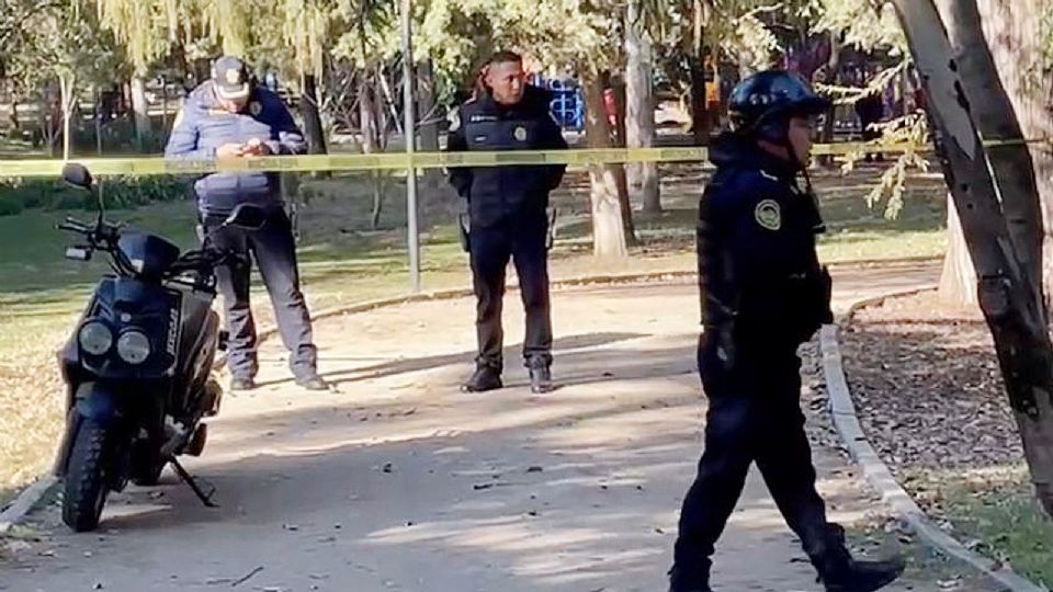 Policía en el Bosque de Chapultepec.