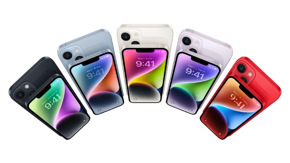 Fotografía cedida por Apple donde se muestran varios teléfonos Iphone 14.