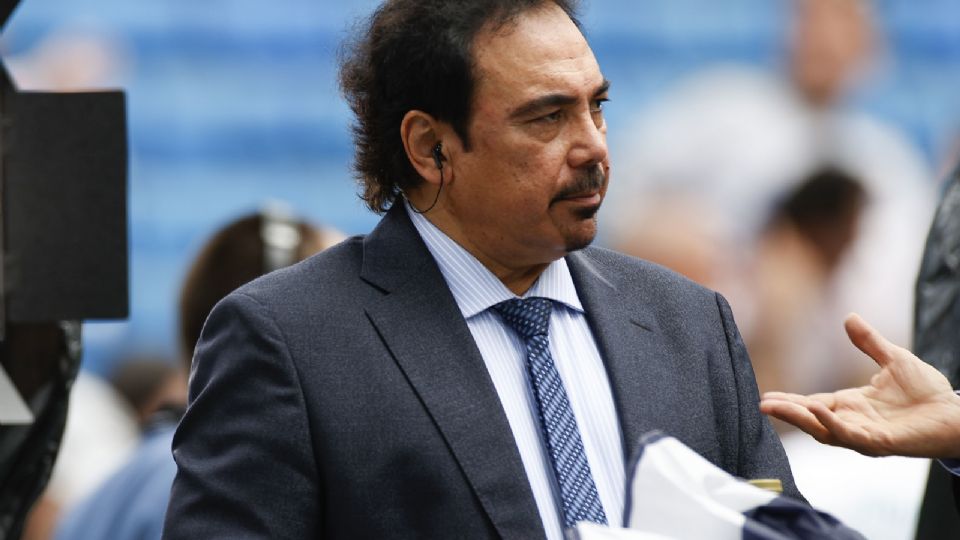 Hugo Sánchez se lanza contra Alejandro Irragorri por el fracaso de México en Qatar 2022.