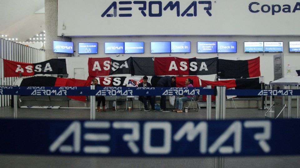 Huelga por parte de trabajadores de Aeromar.