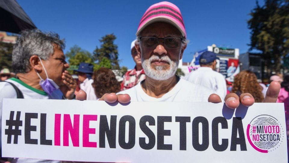 'El INE no se toca', el lema de este domingo