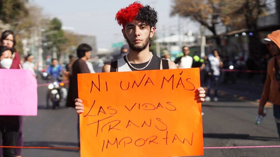 Decenas de personas realizaron una protesta por el transfeminicidio de Dani Millán.