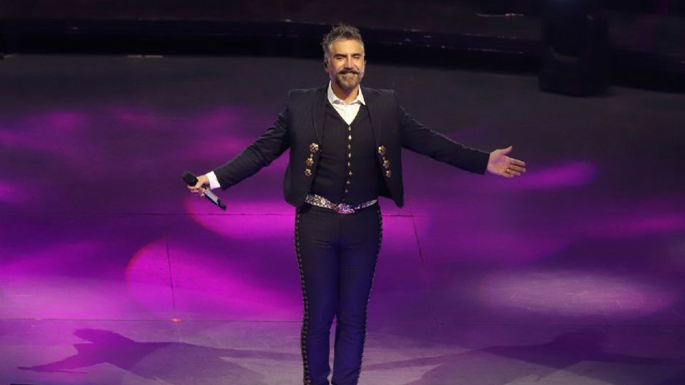 El cantante Alejandro Fernández