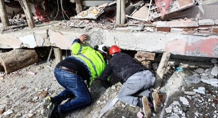 Terremoto Turquía: pequeña niña héroe cuidó a su hermanito entre los escombros por 17 horas | VIDEO
