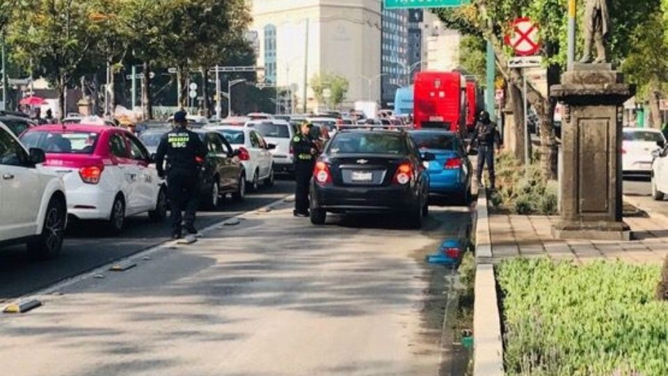 Carril del Metrobús ha sido invadido