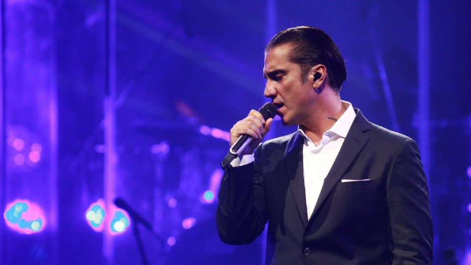 Alejandro Fernández, cantante mexicano.