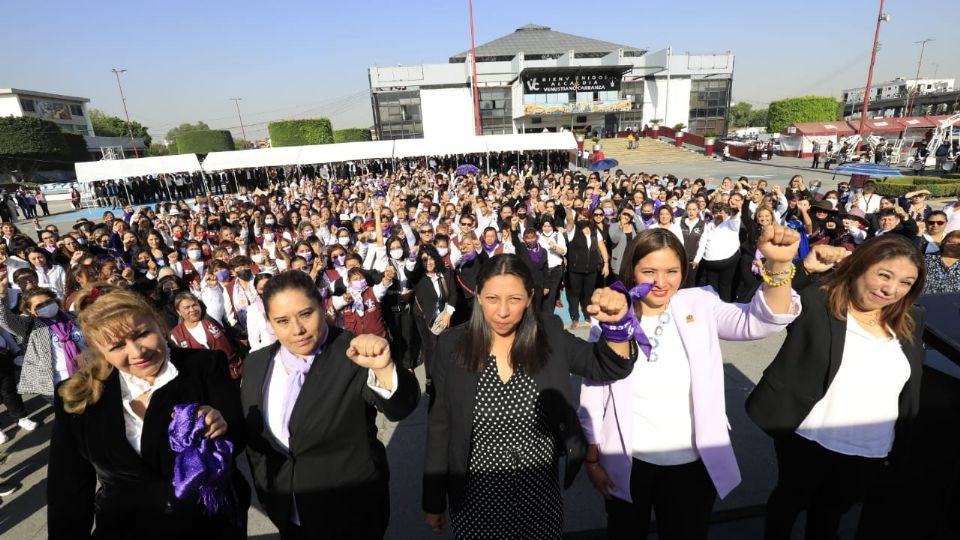 Celebran el Día Internacional de la Mujer en la alcaldía Venustiano Carranza.