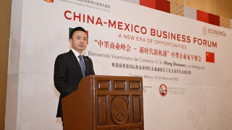 Zhang Run, embajador de China en México.