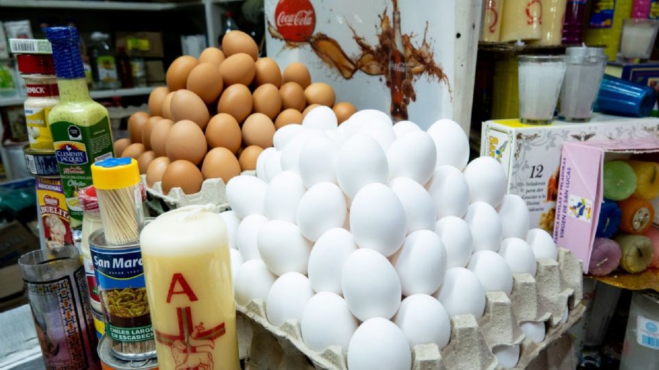 El huevo es uno de los bienes de consumo que reportaron un alza en sus costos.