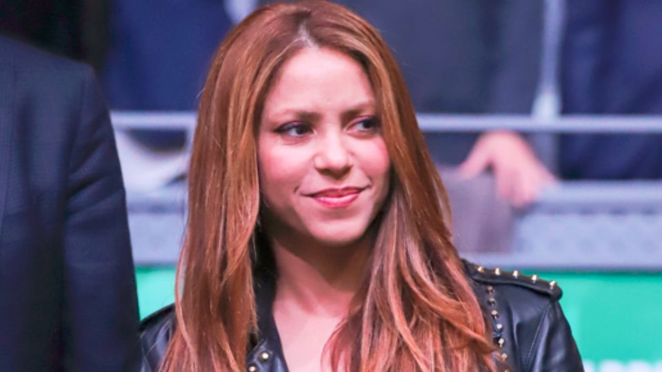 Shakira es nombrada por Clara Chía y sus amigas de la siguiente forma.