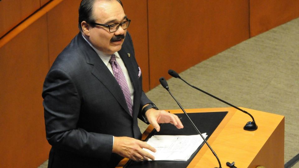 Participación de Jorge Carlos Ramírez Marín, senador priista, durante una sesión.