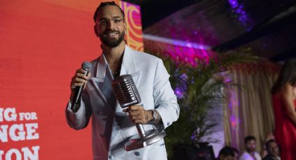 Maluma recibe Premio Impacto 2023 por hacer un cambio positivo en la juventud