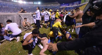 El Salvador: 100 heridos y 12 muertos fue el saldo que dejó una estampida en estadio de futbol