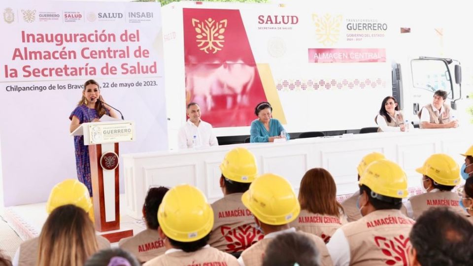 Evelyn Salgado, gobernadora de Guerrero, inauguró el Almacén Central de la secretaría de Salud.