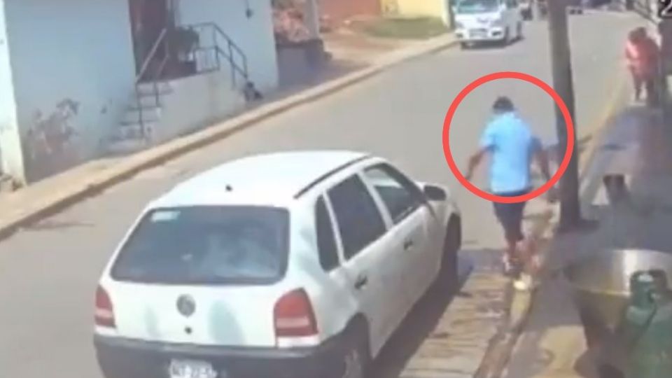 El hombre arrojó a un perrito a un cazo con aceite hirviendo causándole la muerte.