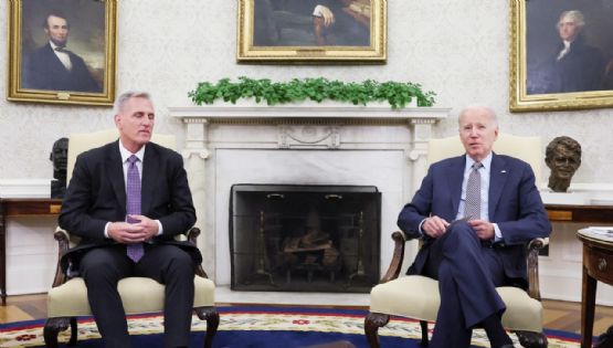 Cámara Baja de EU respalda pacto Biden y McCarthy para elevar el techo de deuda del país