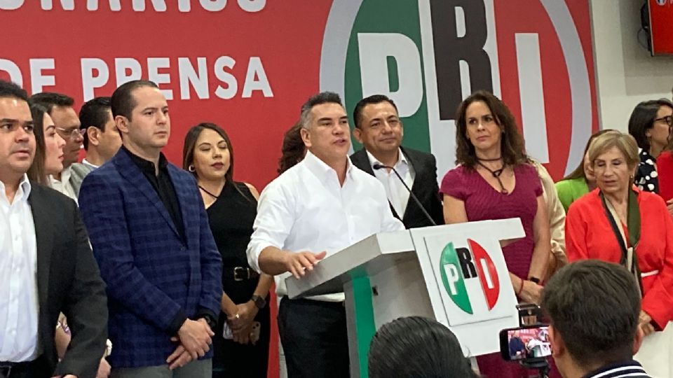 Alejandro Moreno, líder nacional del PRI, encabeza la lista del tricolor al Senado.