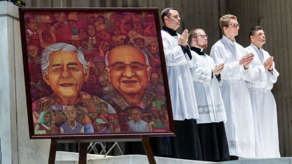 Recuerdan a los sacerdotes jesuitas Javier Campos y Joaquín Mora, que fueron asesinados hace un año en Cerocahuia, Chihuahua.