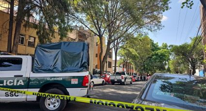 Asesinan a tiros a un hombre a bordo de su camioneta en Azcapotzalco