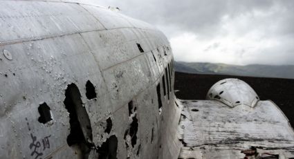 Avión sufre accidente al momento de aterrizar en Somalia | VIDEO