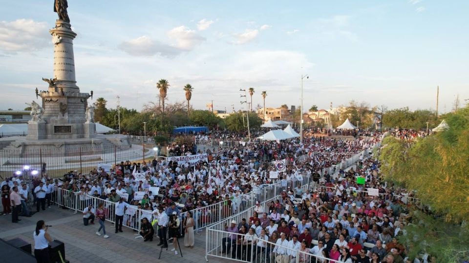 'Siempre ha sido tiempo de mujeres y las mujeres de Ciudad Juárez lo saben, por eso el México de ahora se escribe con ‘M’ de mujer', destacó Claudia Sheinbaum.