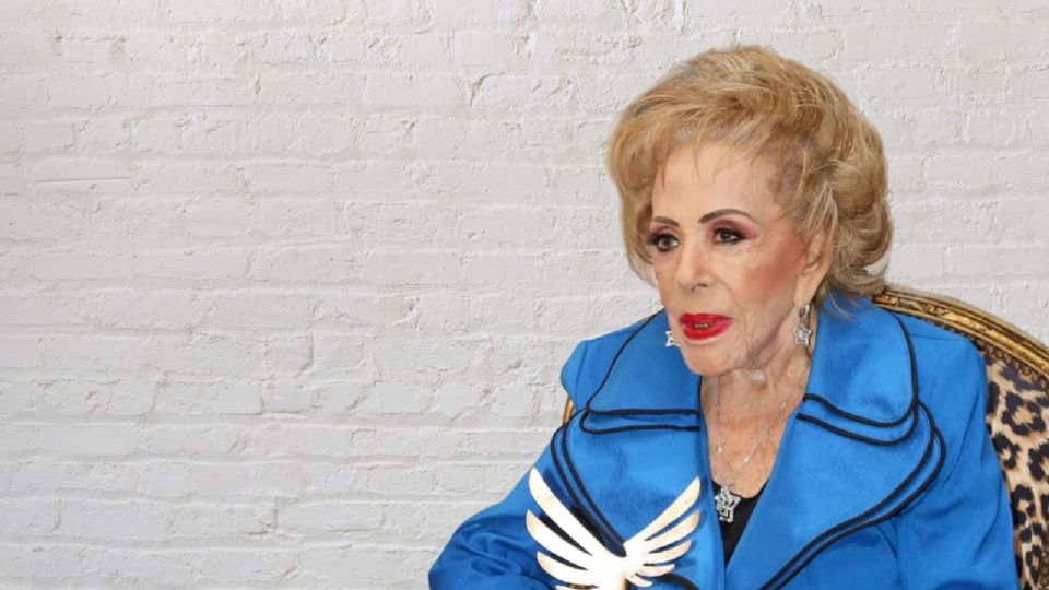 Silvia Pinal no se encuentra delicada de salud, informan familiares.