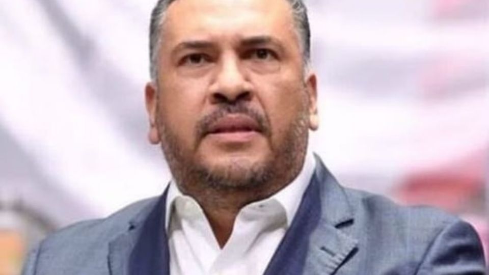 Director jurídico del Congreso del estado de Nuevo León, Ricardo Flores Suárez.