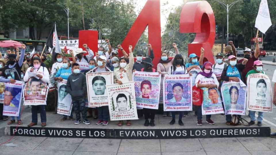 Estudiantes de Ayotzinapa realizarán una 'megamarcha' en Guerrero.